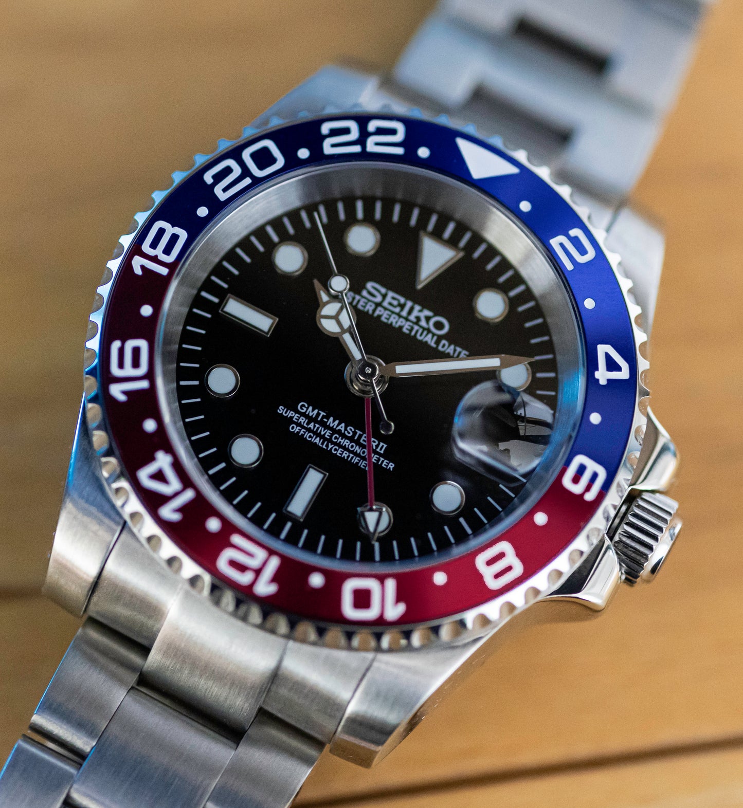 Custom Seiko Mod Modern 'GMT' Pepsi Watch